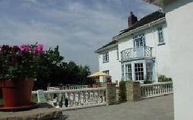 Westfield House - Guest House